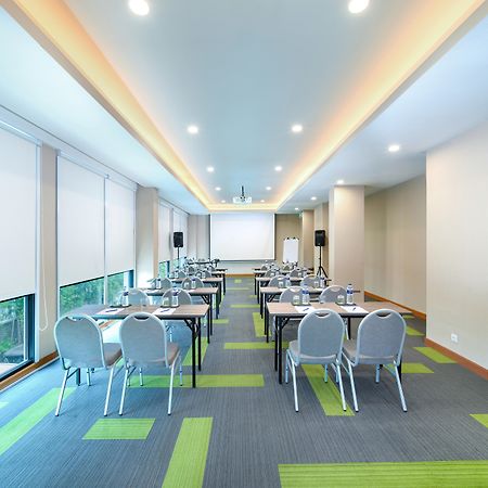 Holiday Inn Express Jakarta Matraman By Ihg Eksteriør billede