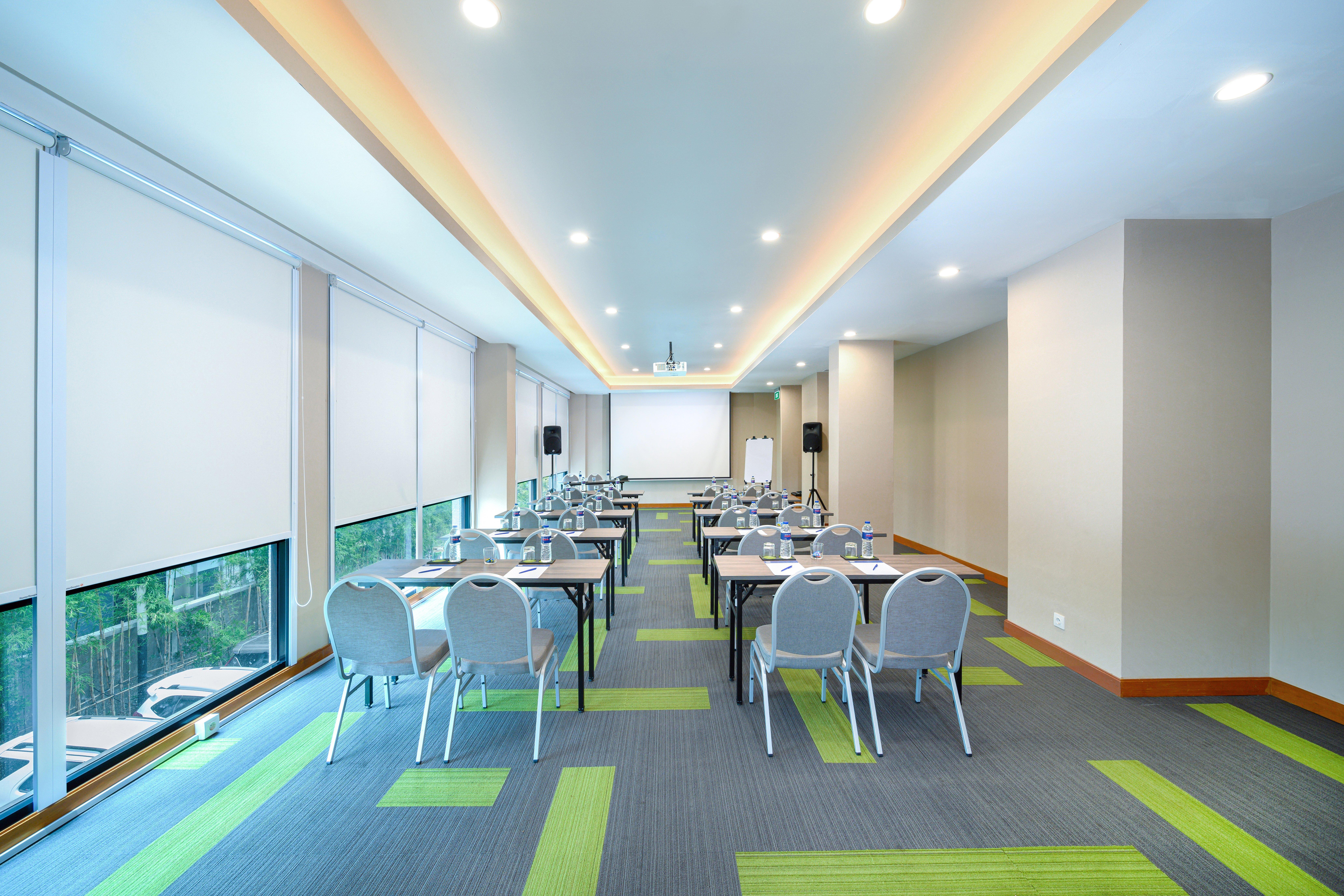 Holiday Inn Express Jakarta Matraman By Ihg Eksteriør billede